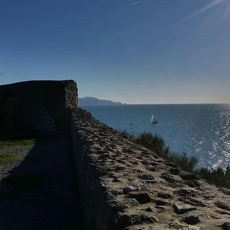 アパート - Town And Blue Sea